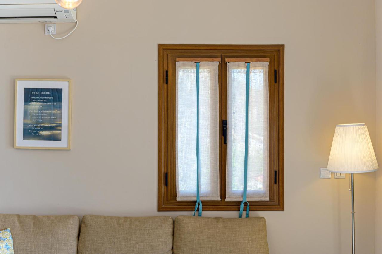 Paralio Astros Beachfront Suites Ксиропигадо Экстерьер фото